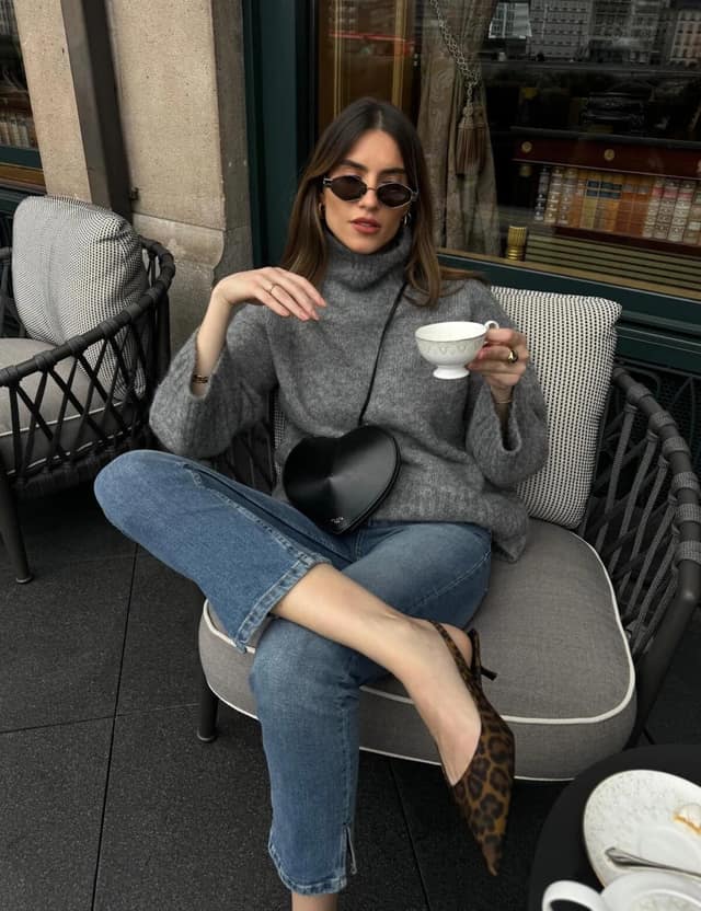 Oversized Gray Turtleneck with Jeans and Leopard Boots