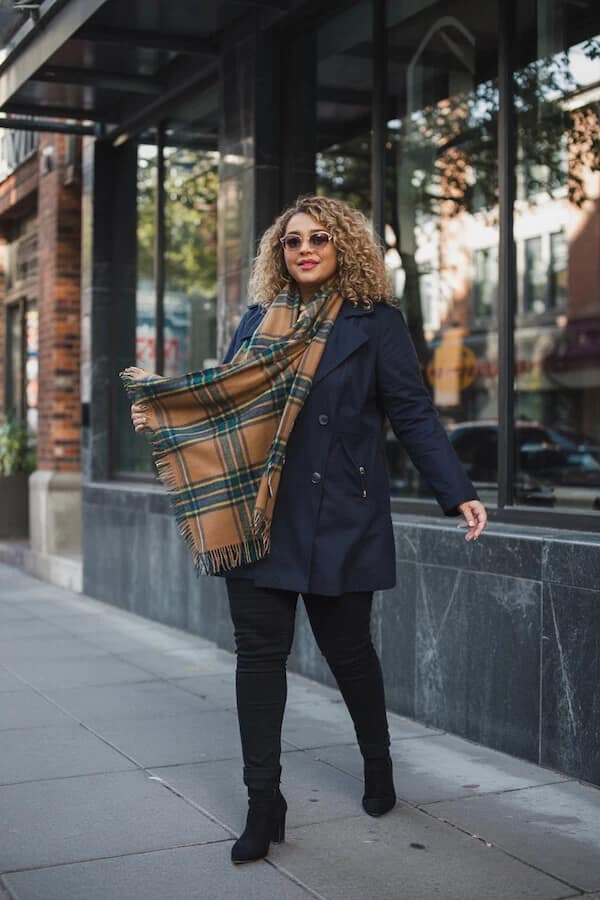 Navy Blazer Outfit with Plaid Scarf and Black Jeans