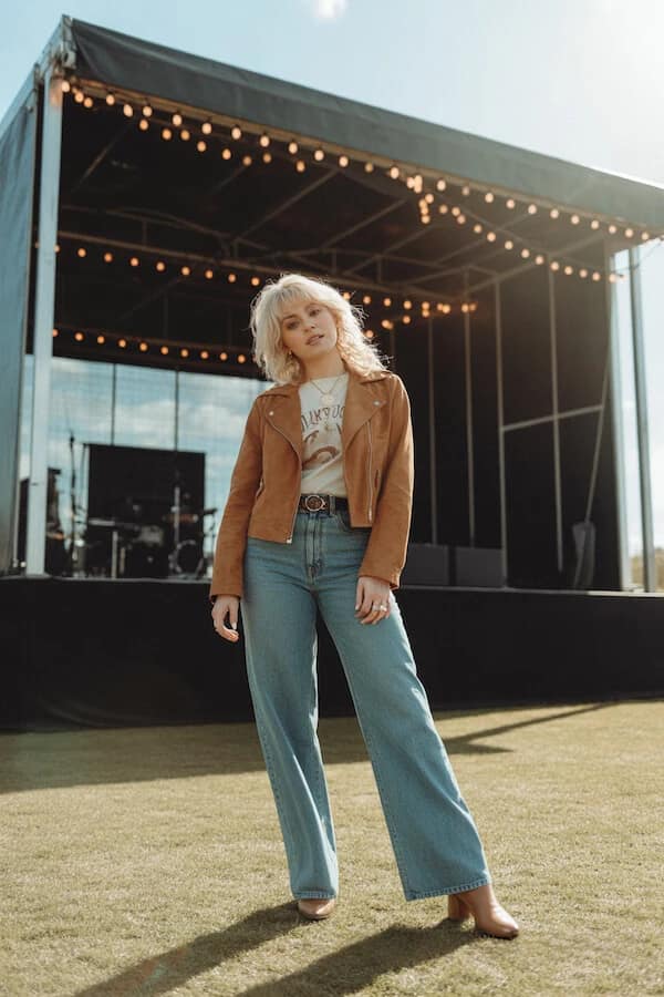 Tan Leather Jacket Wide-Leg Jeans Concert Outfit