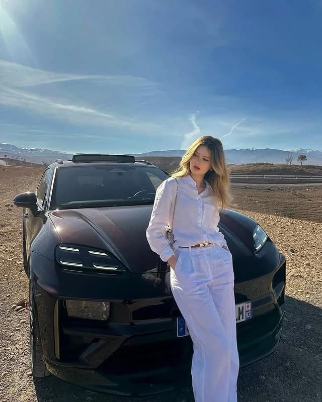 White Linen Shirt Wide-Leg Trouser Outfit Gold Belt