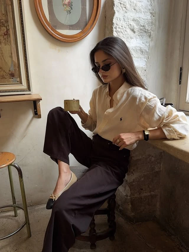 Cream Linen Shirt Black Wide-Leg Trousers Gold Heels Outfit