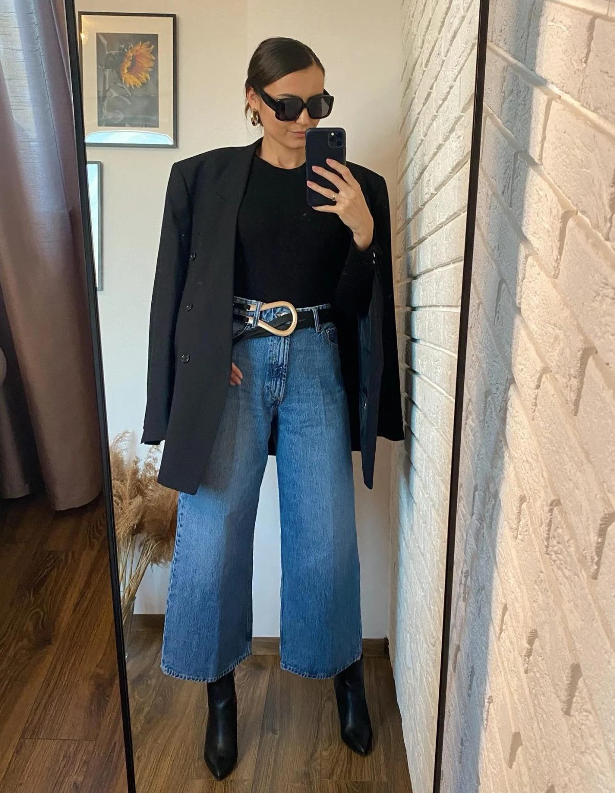 Black Blazer Wide-Leg Jeans Outfit with Gold Belt