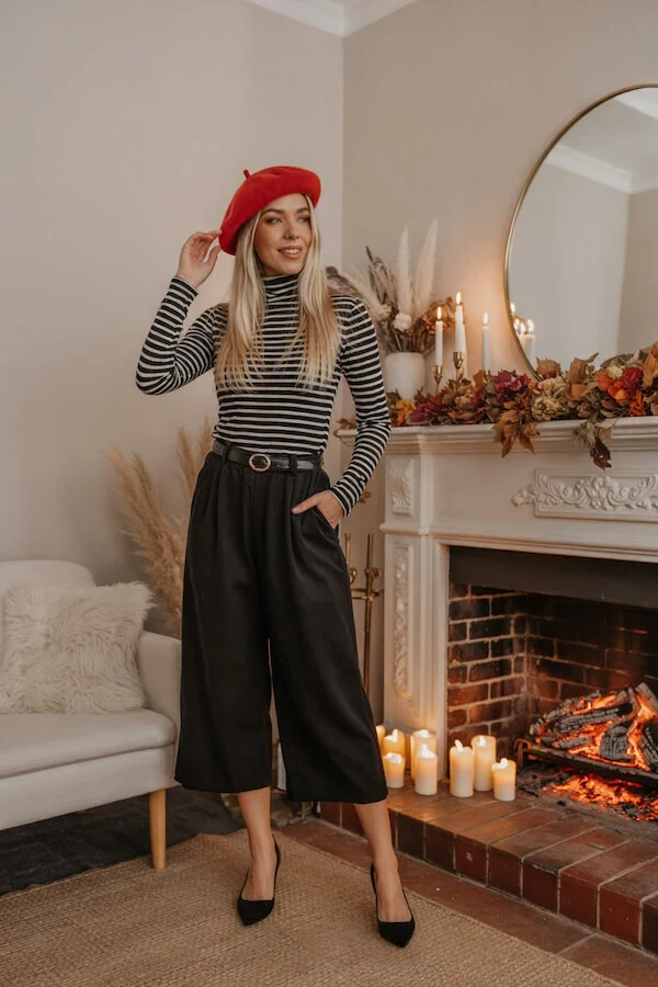 Red Beret Striped Turtleneck Black Culottes Outfit