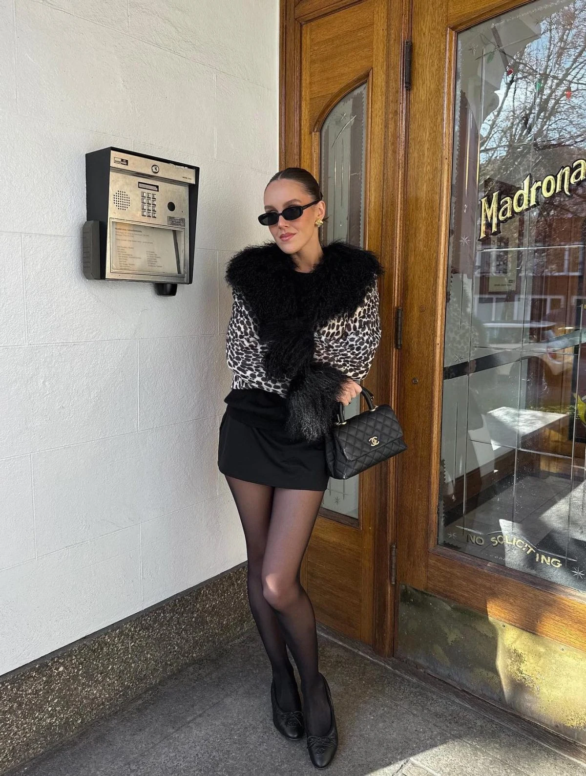Leopard Print Top Outfit with Black Faux Fur Stole