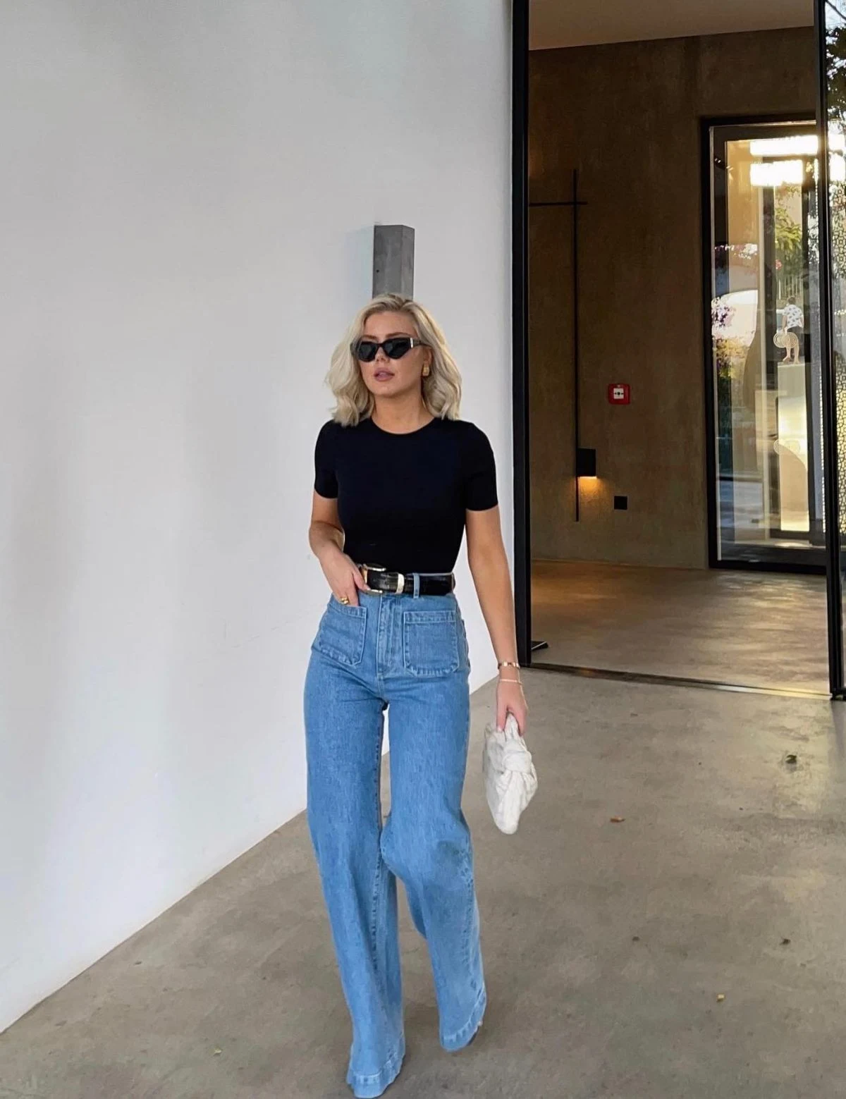 Black T-Shirt Wide-Leg Jeans Western Belt Outfit