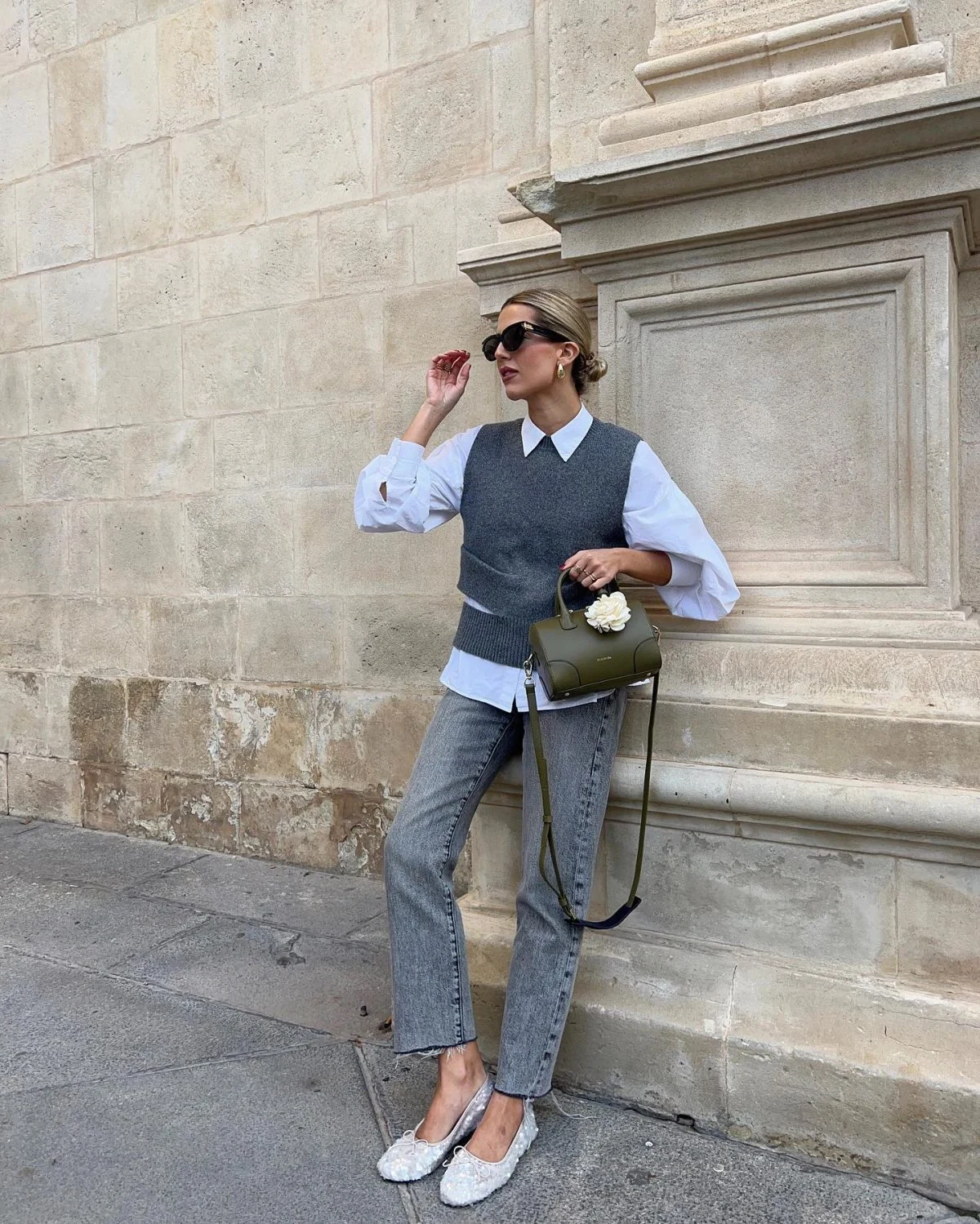 How to Master French Chic Style: 8 Outfit Formulas for Effortless Parisian Elegance