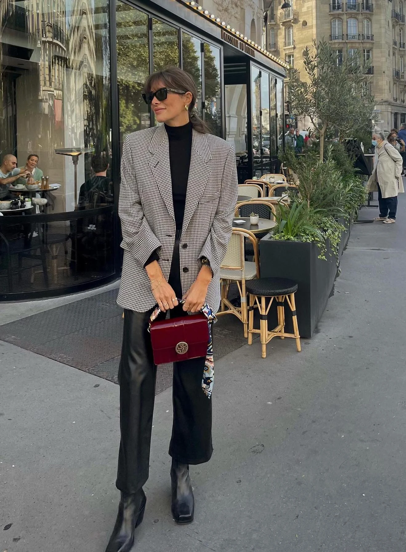 Houndstooth Blazer Outfit with Black Turtleneck Wide-Leg Trousers