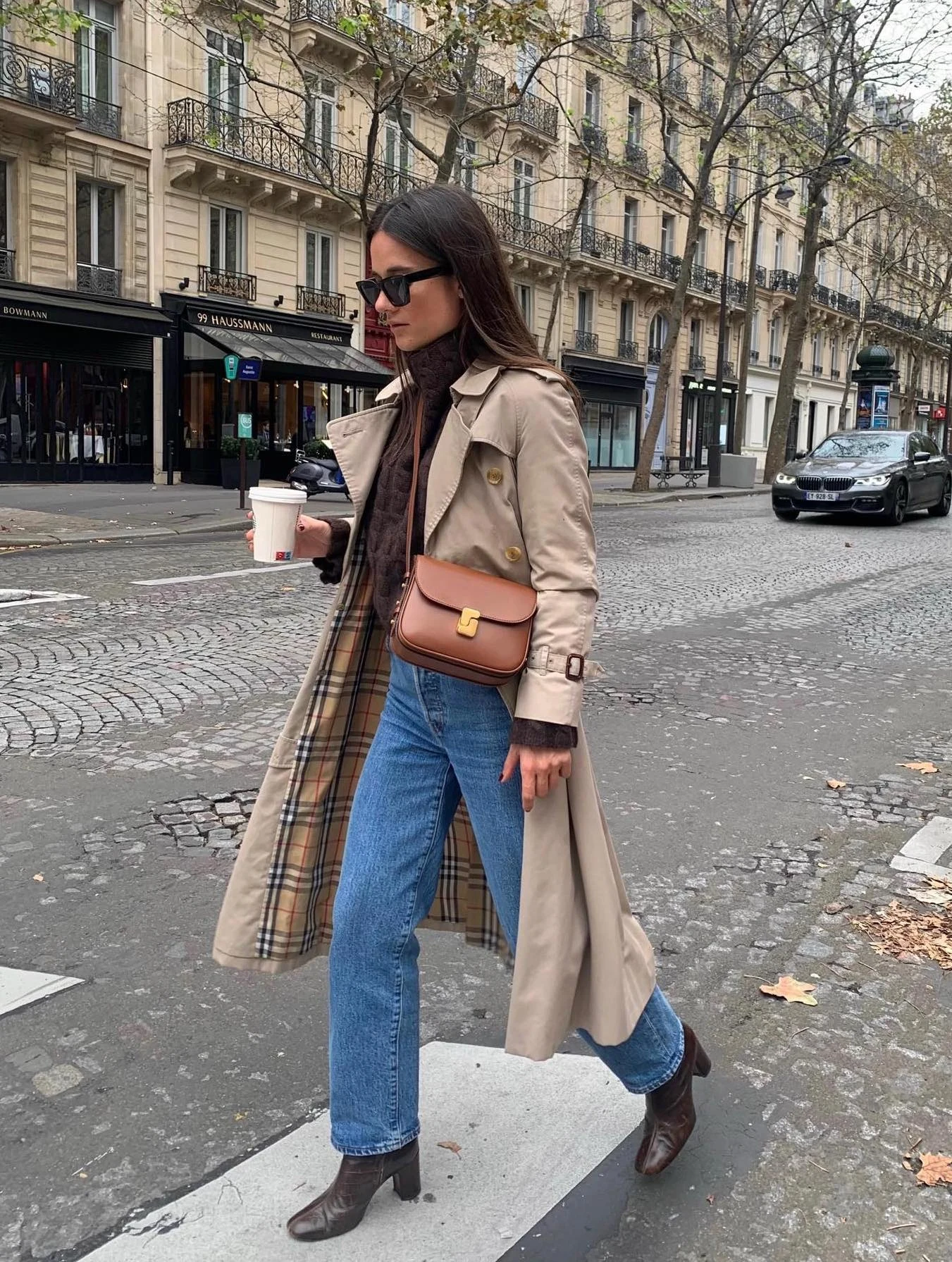 Beige Trench Coat Outfit with Check Scarf and Straight-Leg Jeans